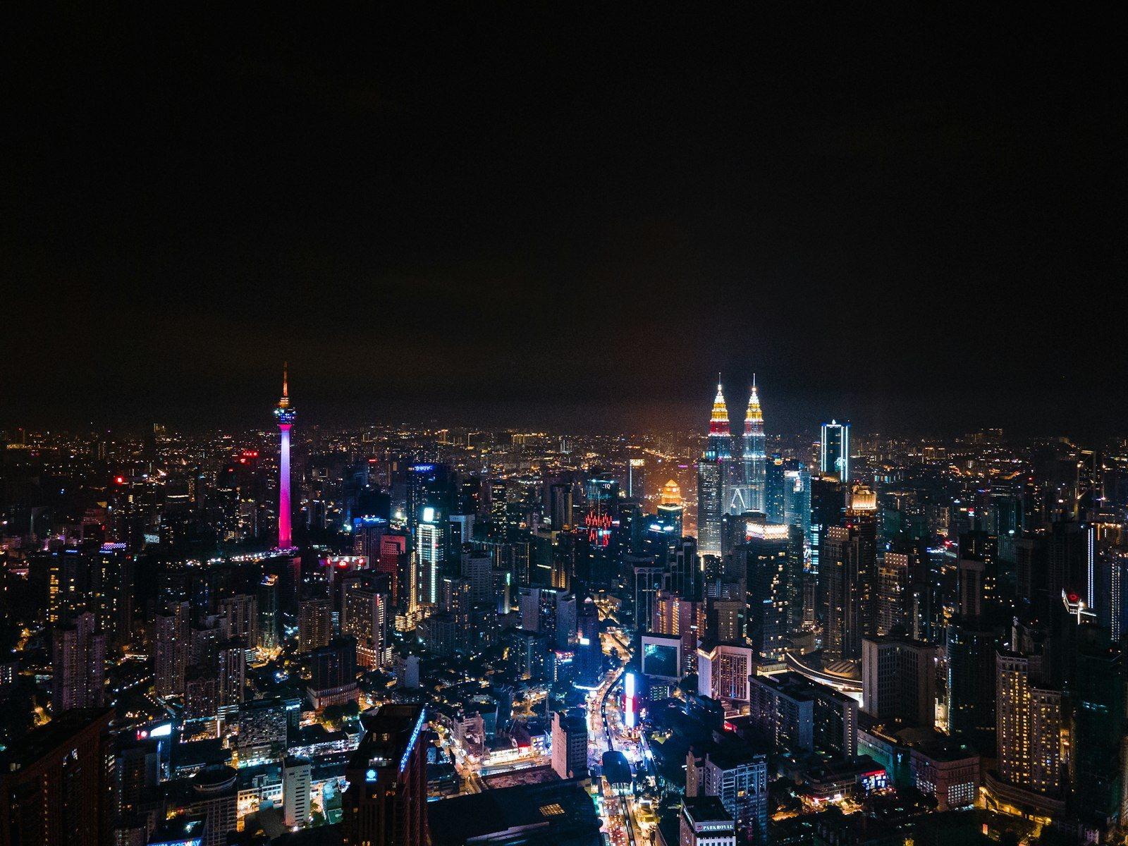 KLCC Luxury Condo Stunning City View — view 5 of 5